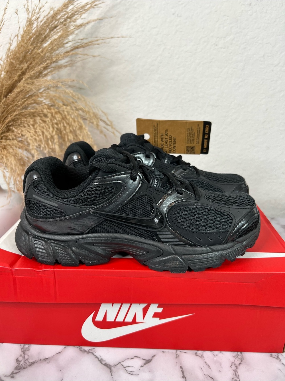 Nike V5 RNR Athletic Shoes- Size 7.5 Women’s
